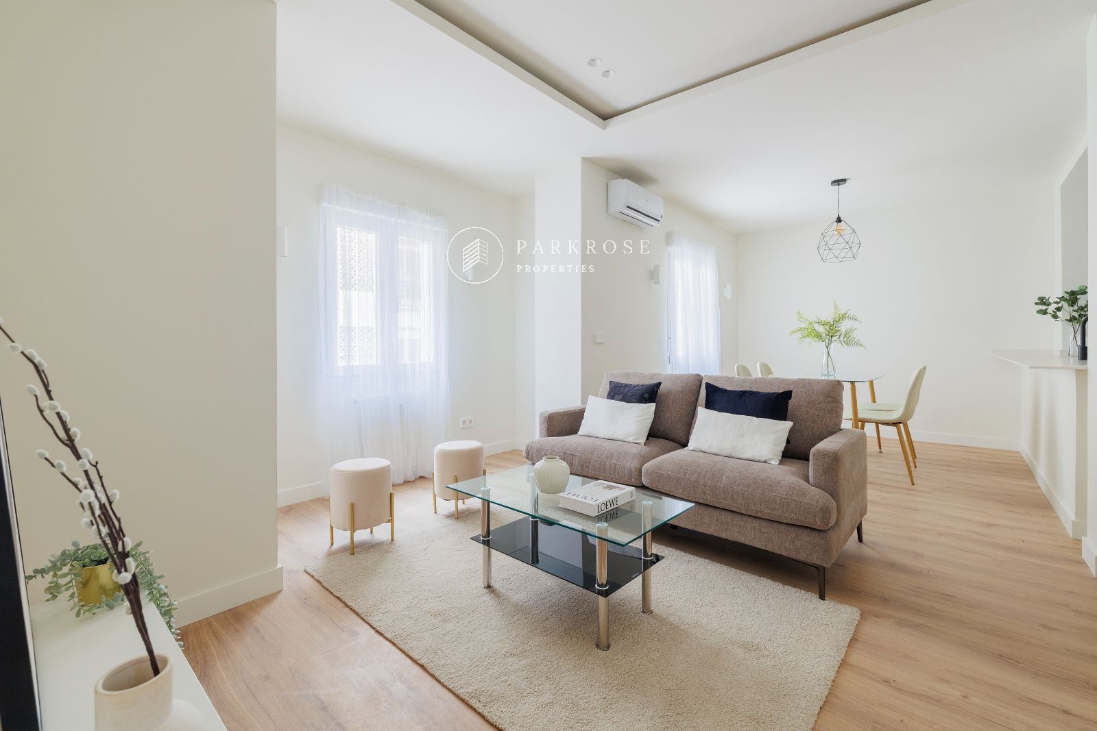 Sala de estar de Piso en venta en  Madrid Capital con Aire acondicionado y Calefacción