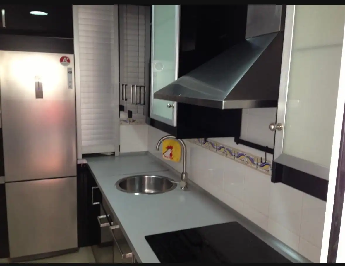 Cocina de Piso en venta en Dos Hermanas con Aire acondicionado, Amueblado y Balcón