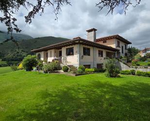 Jardí de Casa o xalet en venda en Llanes amb Calefacció, Jardí privat i Terrassa