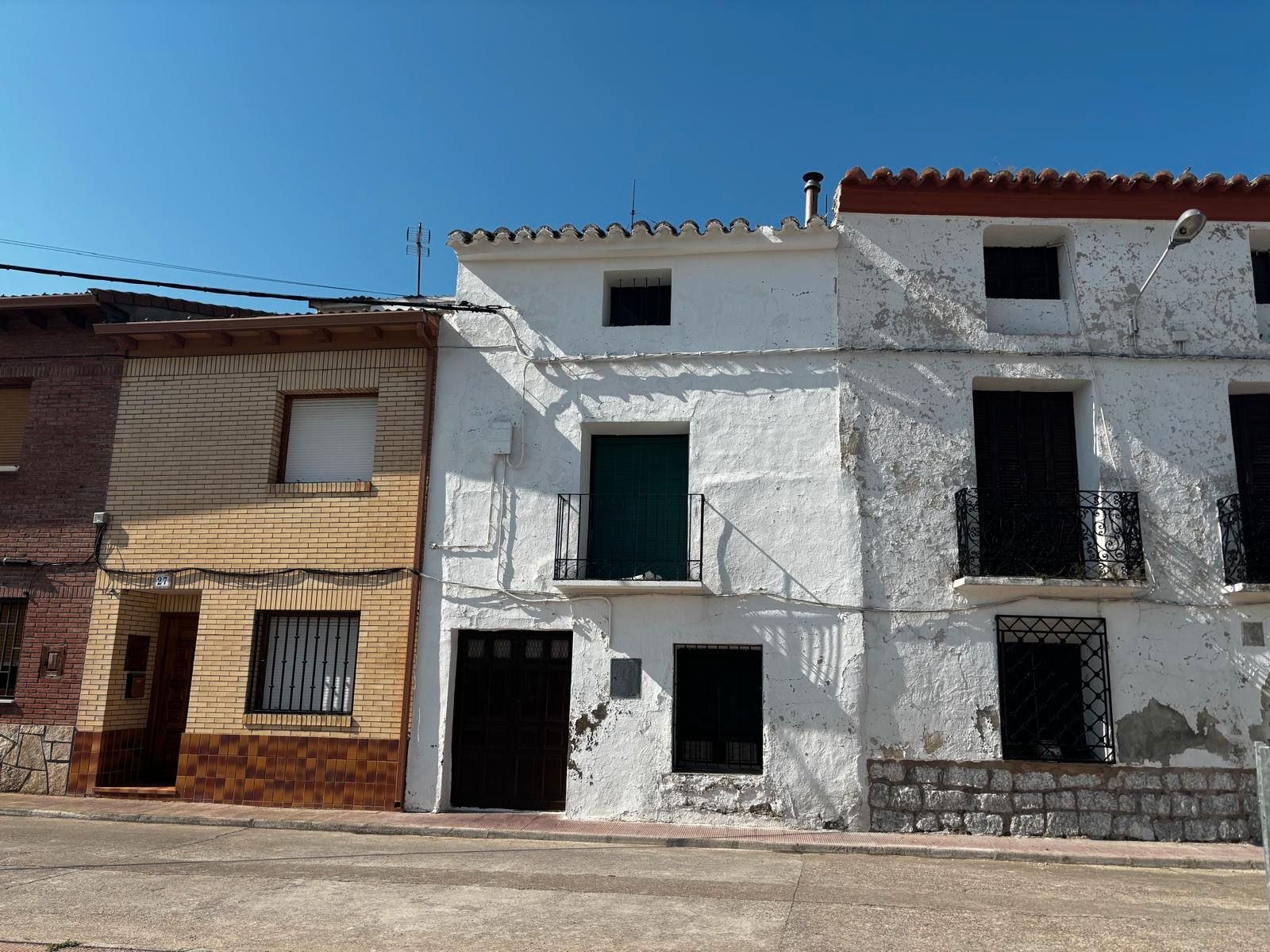 Exterior view of House or chalet for sale in Valfarta  with Storage room and Furnished