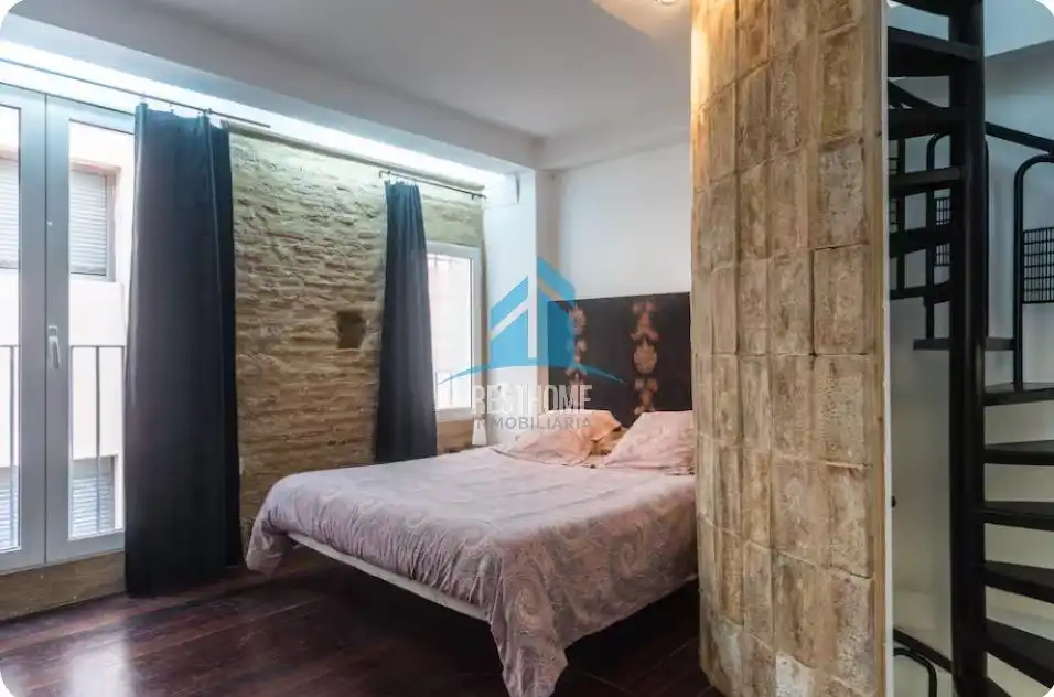 Bedroom of Houses for sale in Valencia  with Air Conditioner, Terrace and Furnished
