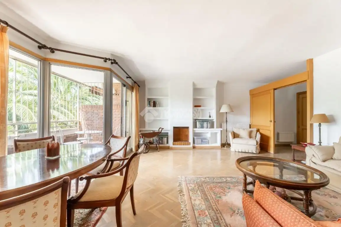 Living room of Flat for sale in Majadahonda  with Terrace