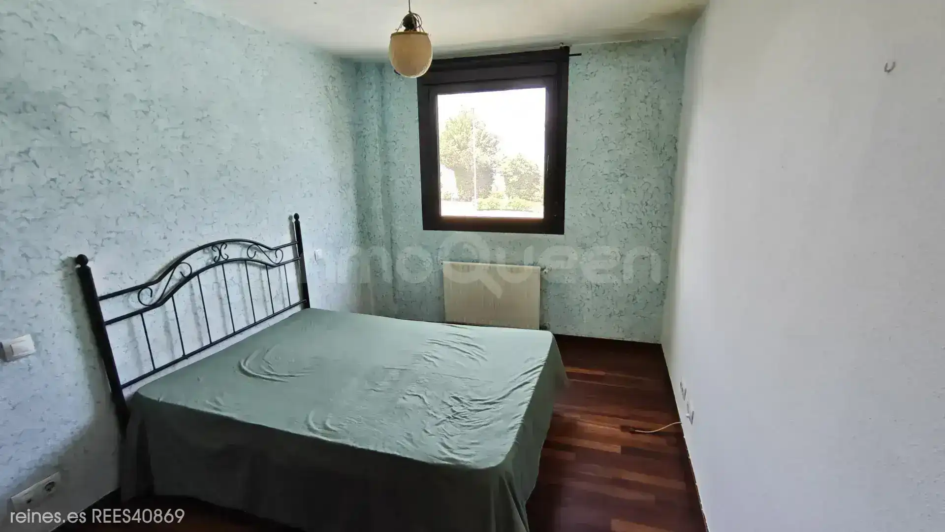 Bedroom of Flat for sale in El Astillero    with Heating, Terrace and Furnished