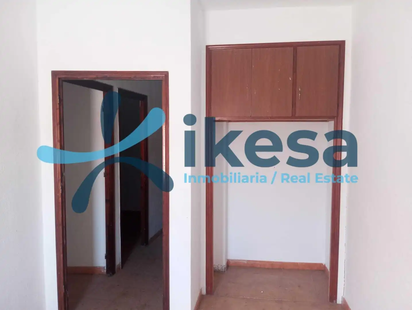 Casa adosada en venta en Calera de León