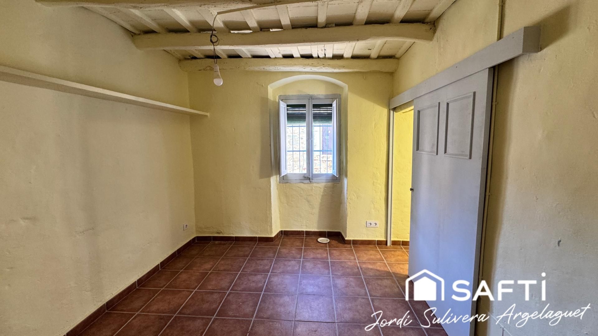 Vista exterior de Finca rústica en venda en Celrà amb Balcó