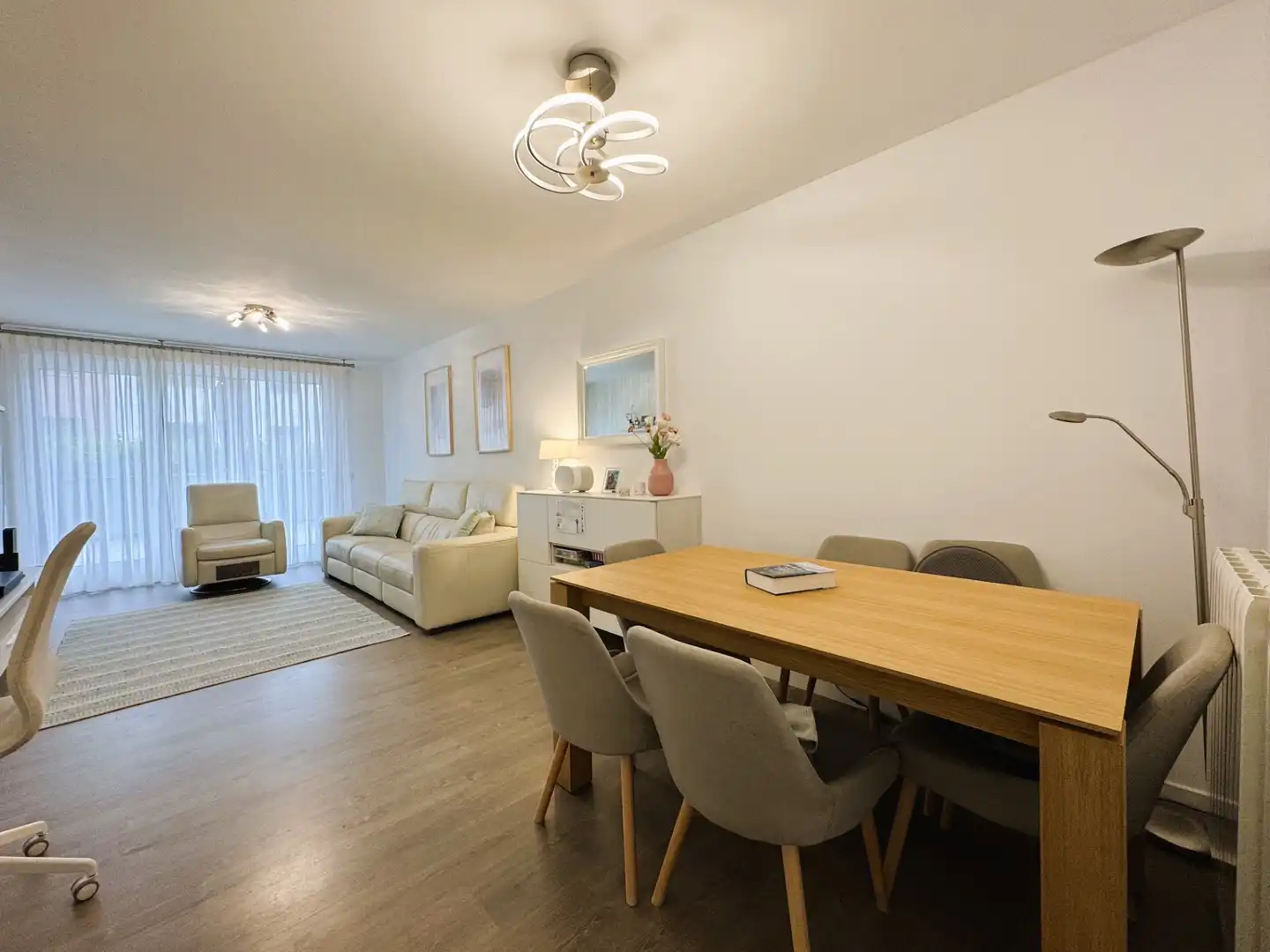 Comedor de Piso en venta en Urduliz con Calefacción, Parquet y Terraza