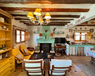 Wohnzimmer von Country house zum verkauf in Bullas mit Privatgarten, Terrasse und Abstellraum