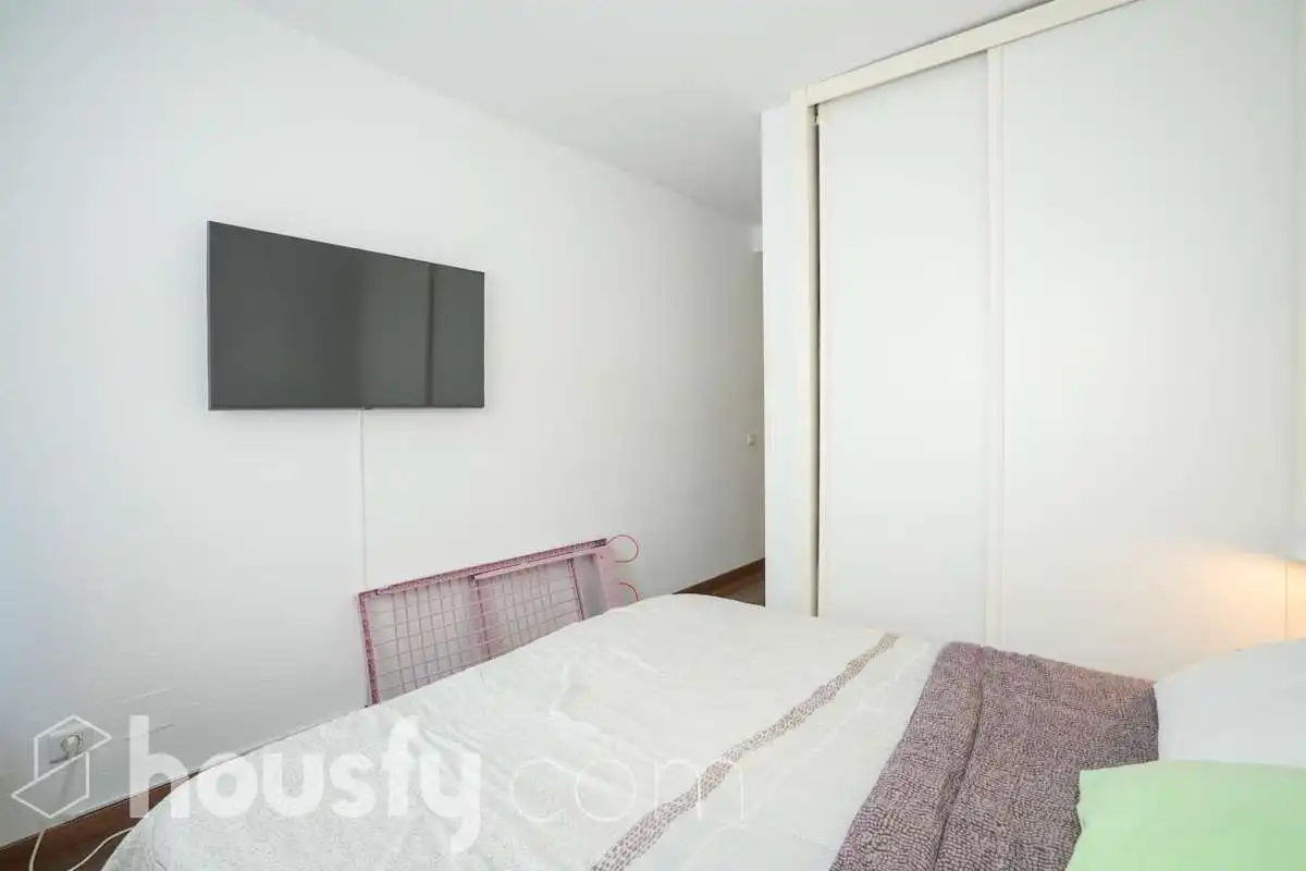 Habitación de Planta baja en venta en Las Rozas de Madrid con Aire acondicionado, Calefacción y Jardín privado