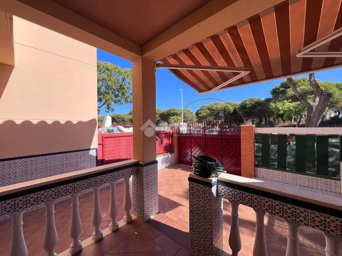 Doppelhaushälfte mit Terrasse zum Verkauf in Punta Umbría, imagen 5