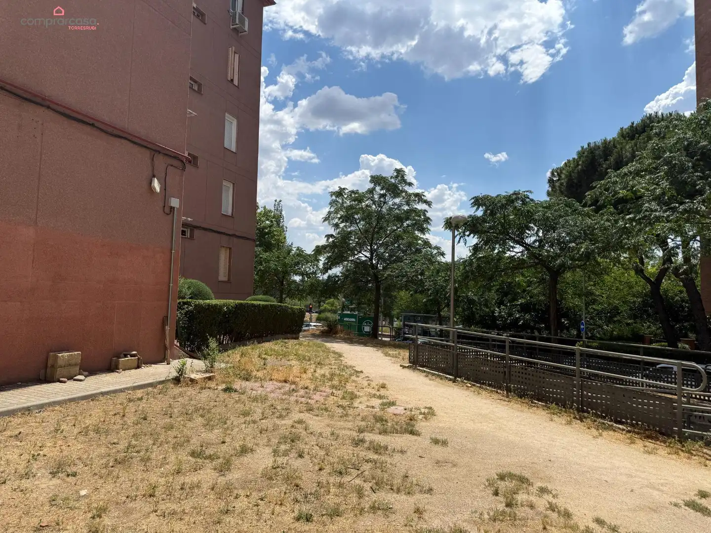 Außenansicht von Wohnung zum Verkauf in Madrid