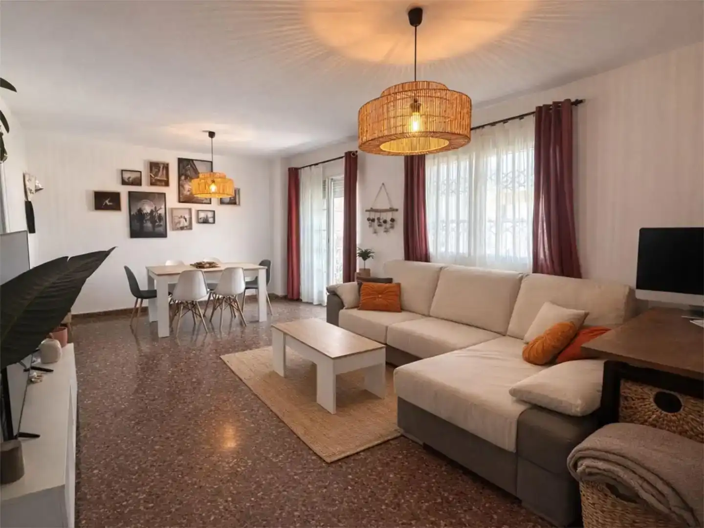 Sala de estar de Ático en venta en Paterna con Aire acondicionado