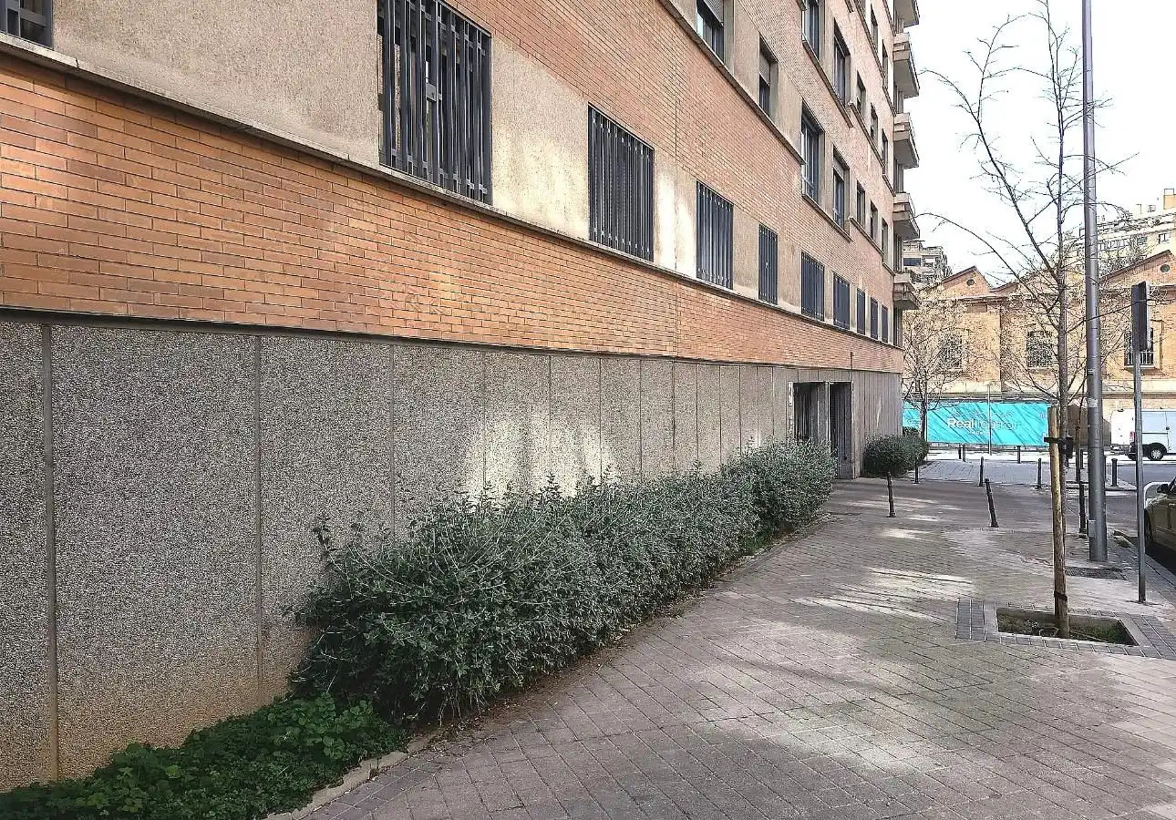 Vista exterior de Garatge en venda en Madrid