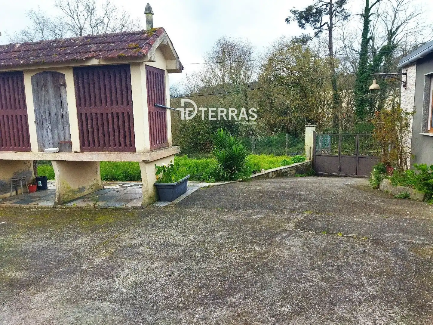 Casa o xalet en venda a O Pío - Bora, Parroquias Rurales