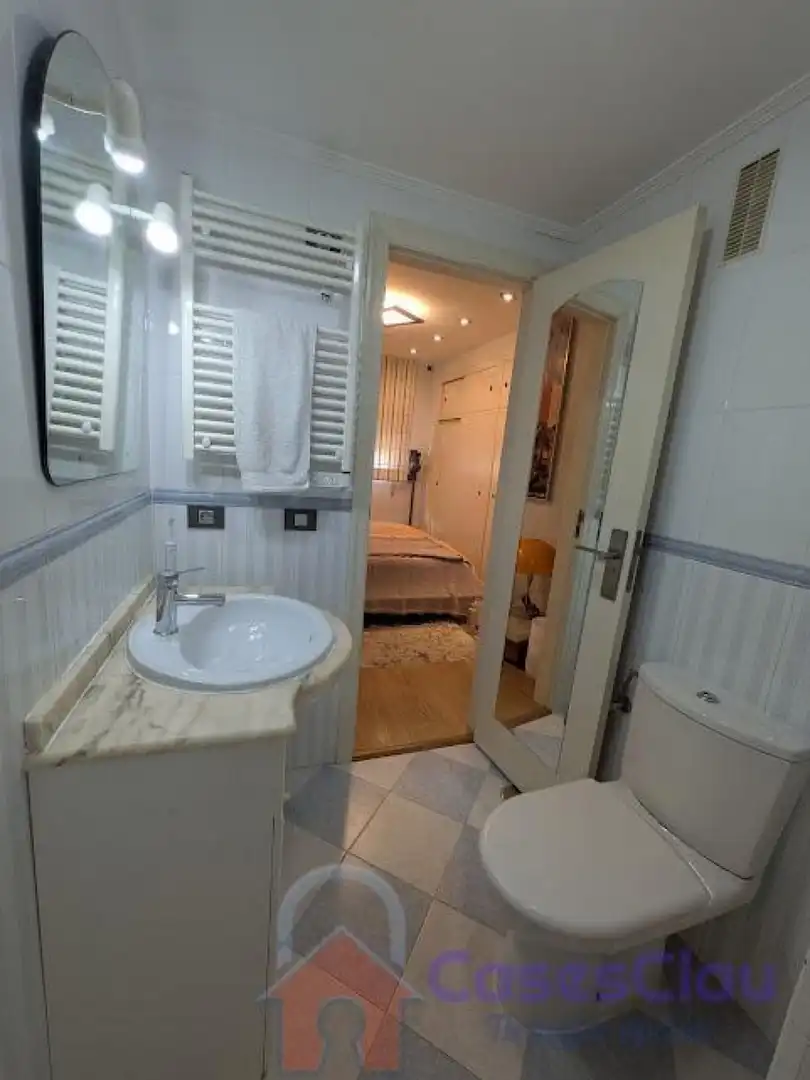 Baño de Piso en venta en Benicasim / Benicàssim con Piscina comunitaria
