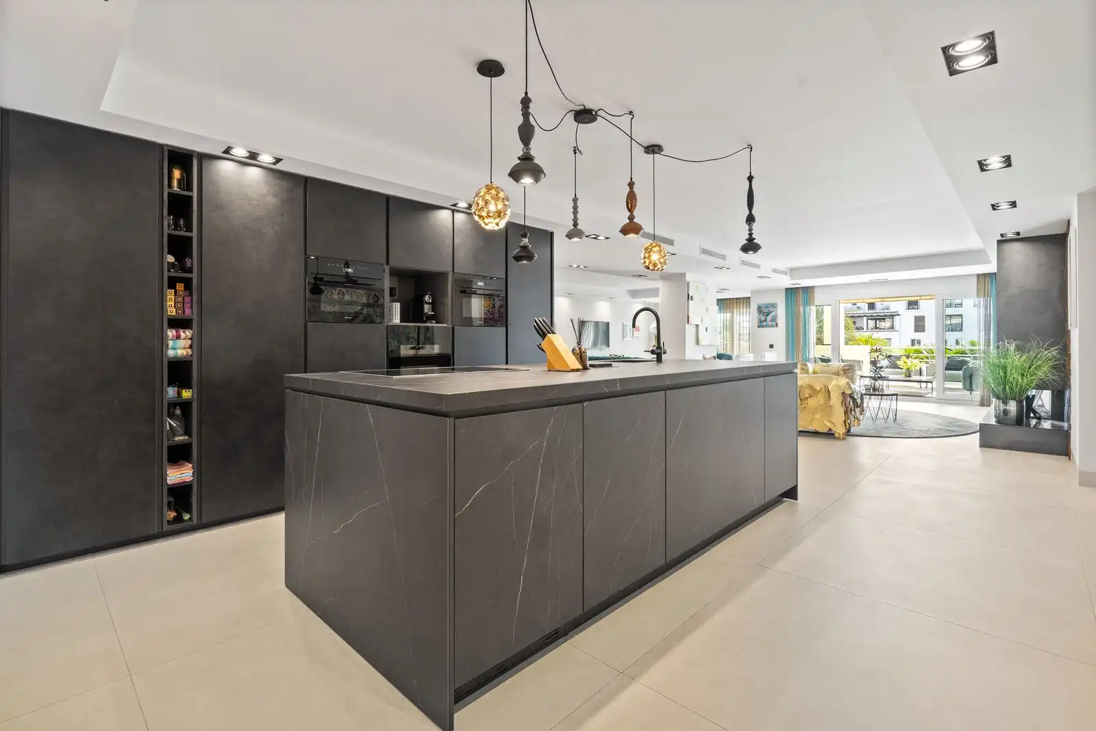 Cuina de Apartament en venda en Adeje amb Aire condicionat, Terrassa i Moblat