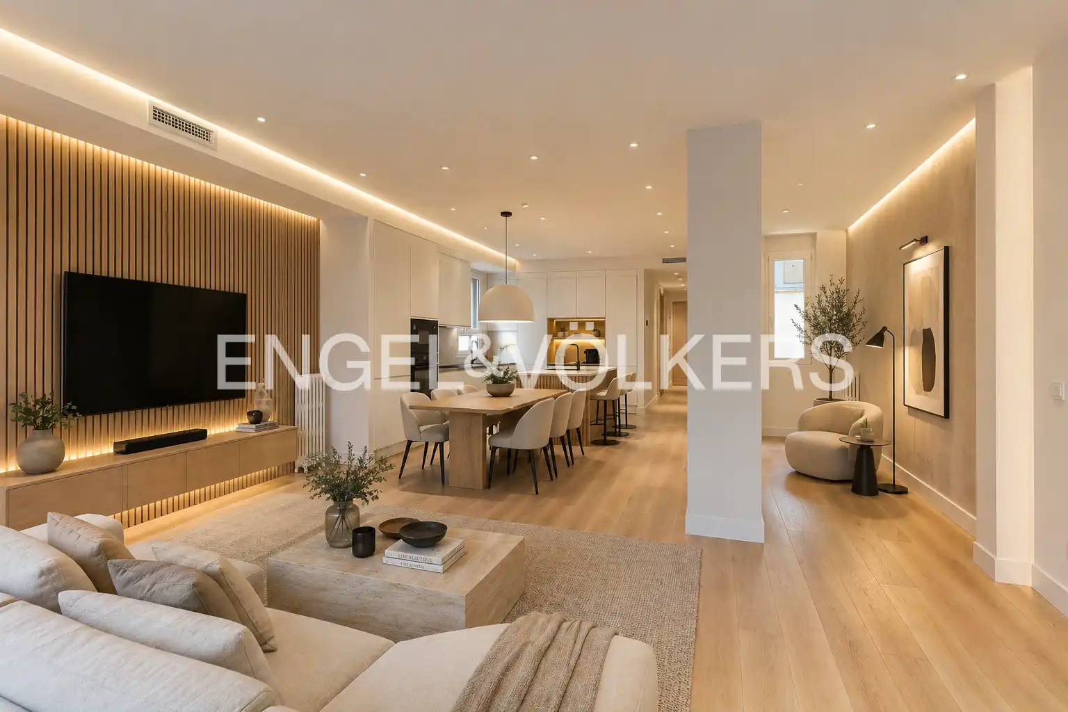 Living room of Flat for sale in  Madrid Capital  with Air Conditioner and Heating