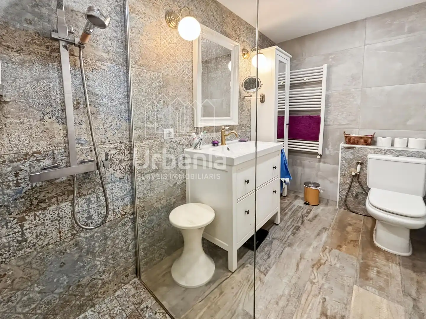 Badezimmer von Wohnung zum Verkauf in Blanes mit Terrasse, Schwimmbad und Möbliert