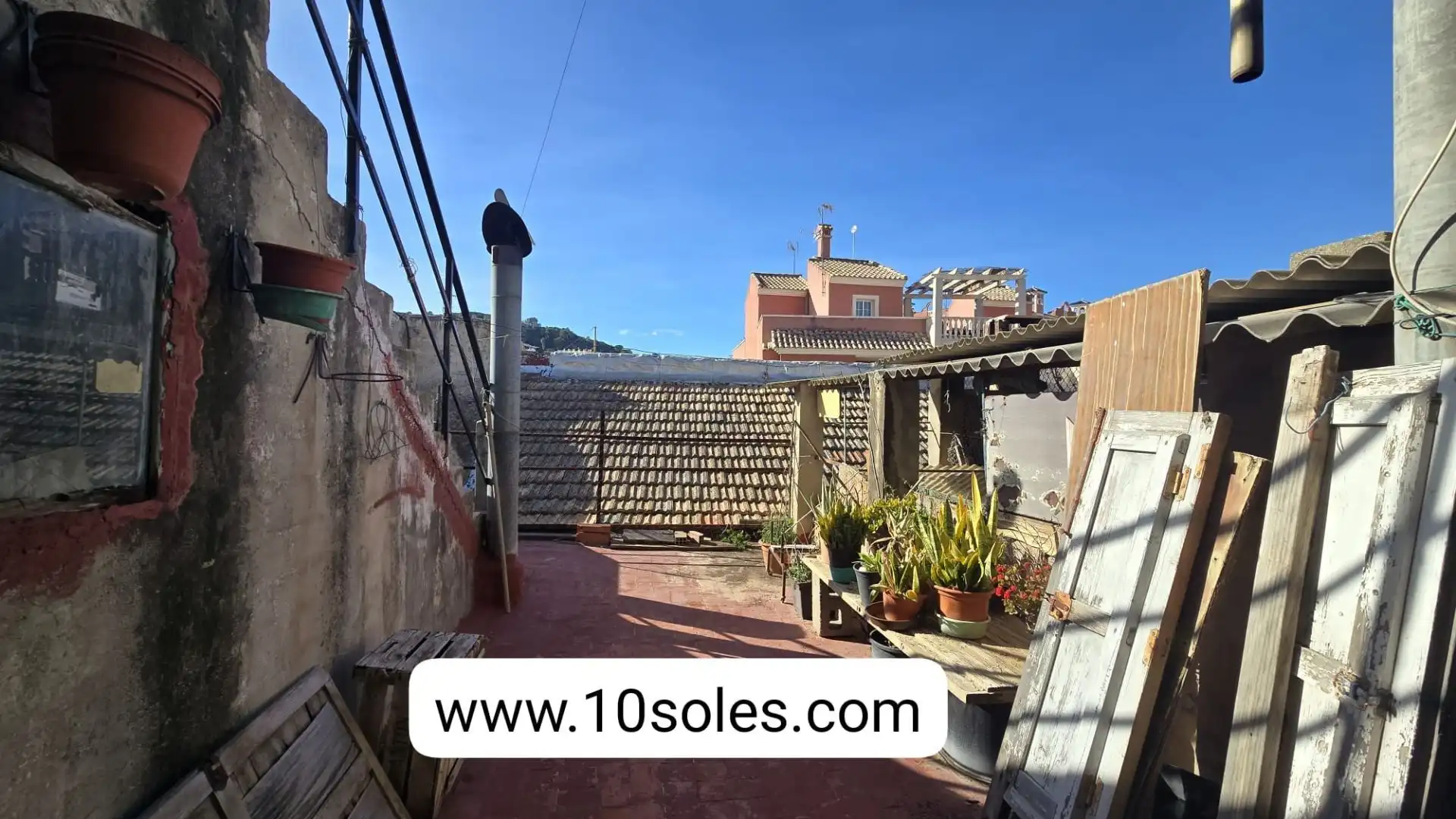 Vista exterior de Finca rústica en venda en Bigastro amb Terrassa i Traster