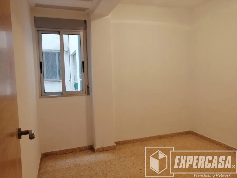 Bedroom of Flat for sale in  Valencia Capital  with Internet