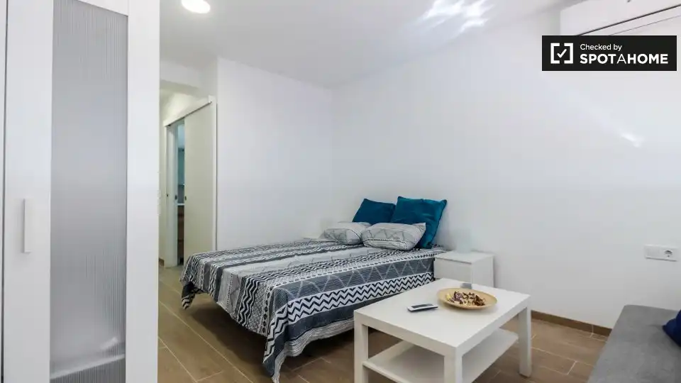 Flat to rent in Sants - Montjuïc, imagen 2
