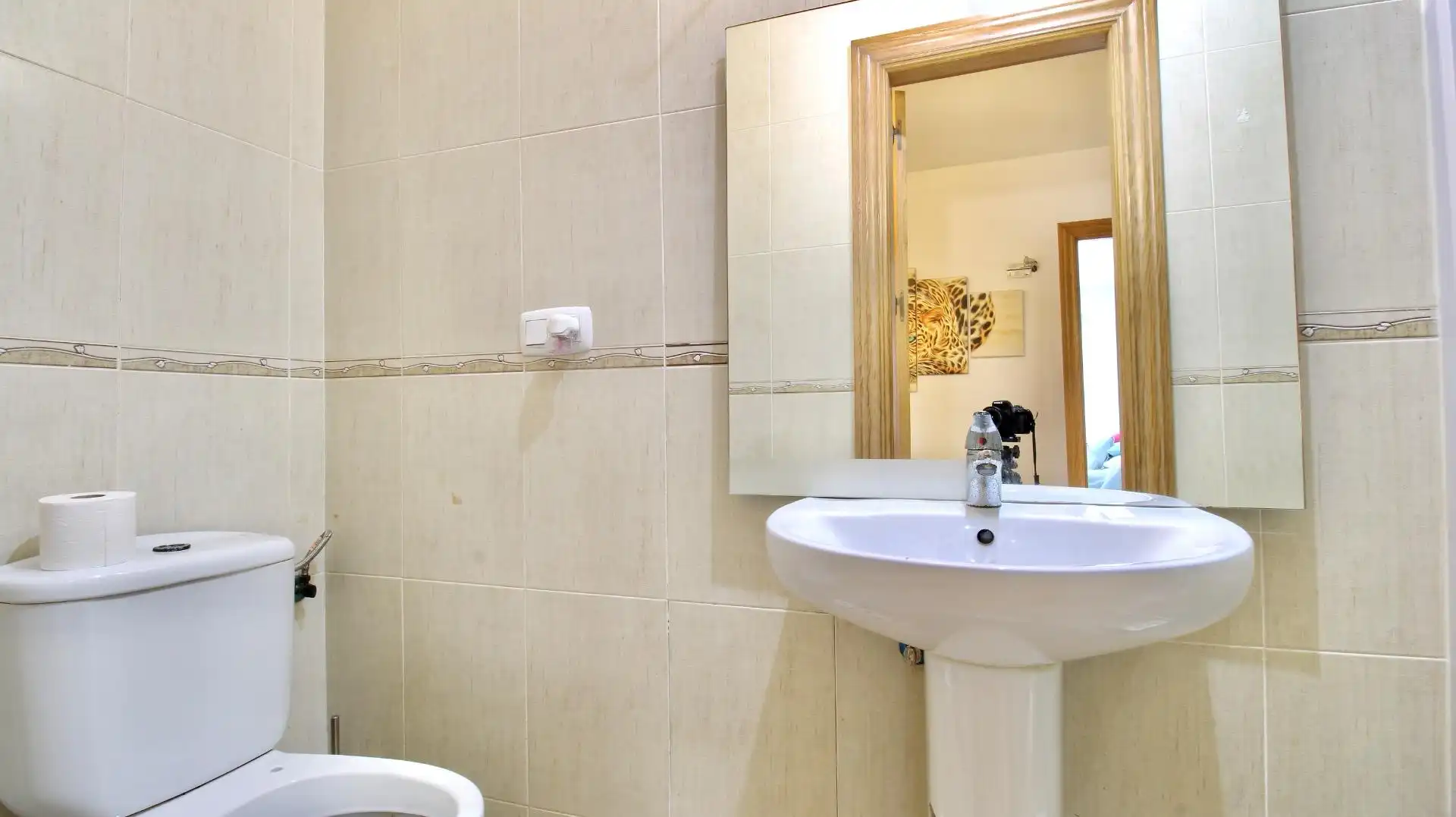 Baño de Ático en venta en Churriana de la Vega con Aire acondicionado, Calefacción y Terraza
