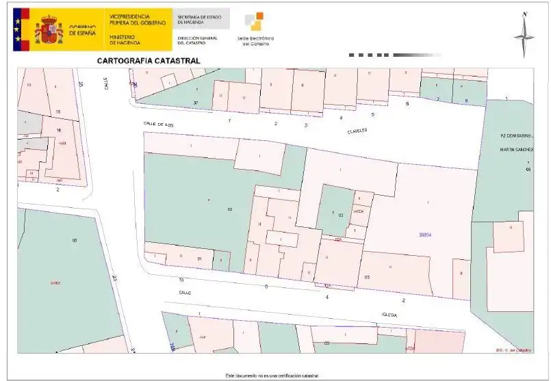 Lands and plots for sale in Calle de la Iglesia 6