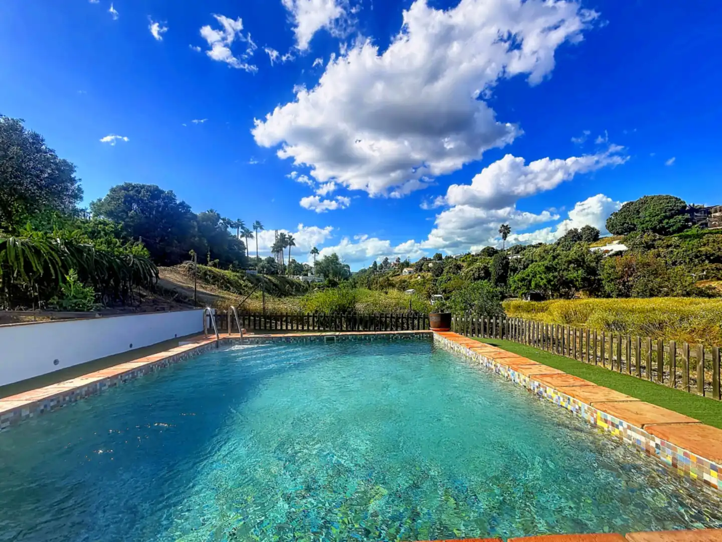 Swimming pool of Houses for sale in Estepona  with Air Conditioner, Private garden and Terrace