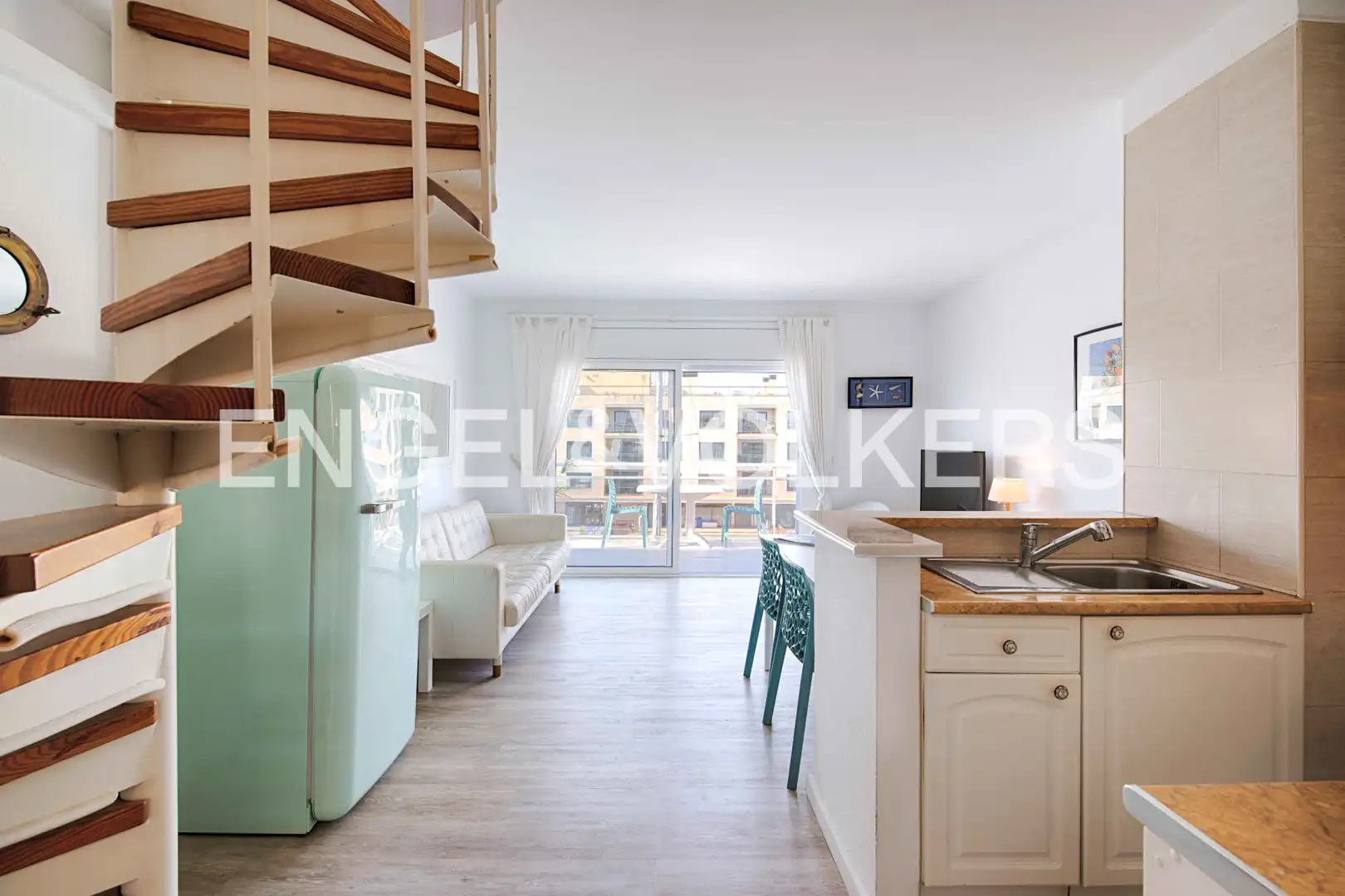 Penthouse with terrace for sale in Carrer Port Moxo, imagen 6