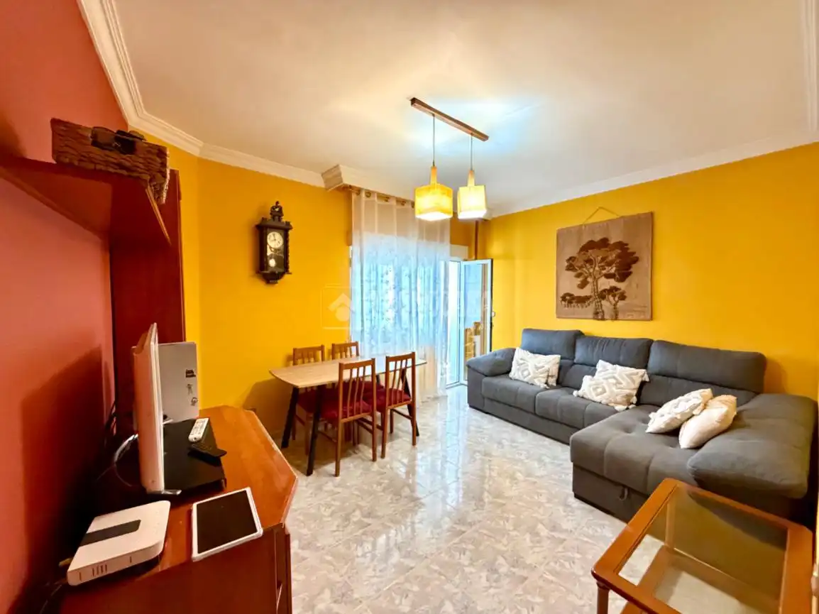 Sala de estar de Piso en venta en Marchamalo con Calefacción y Terraza