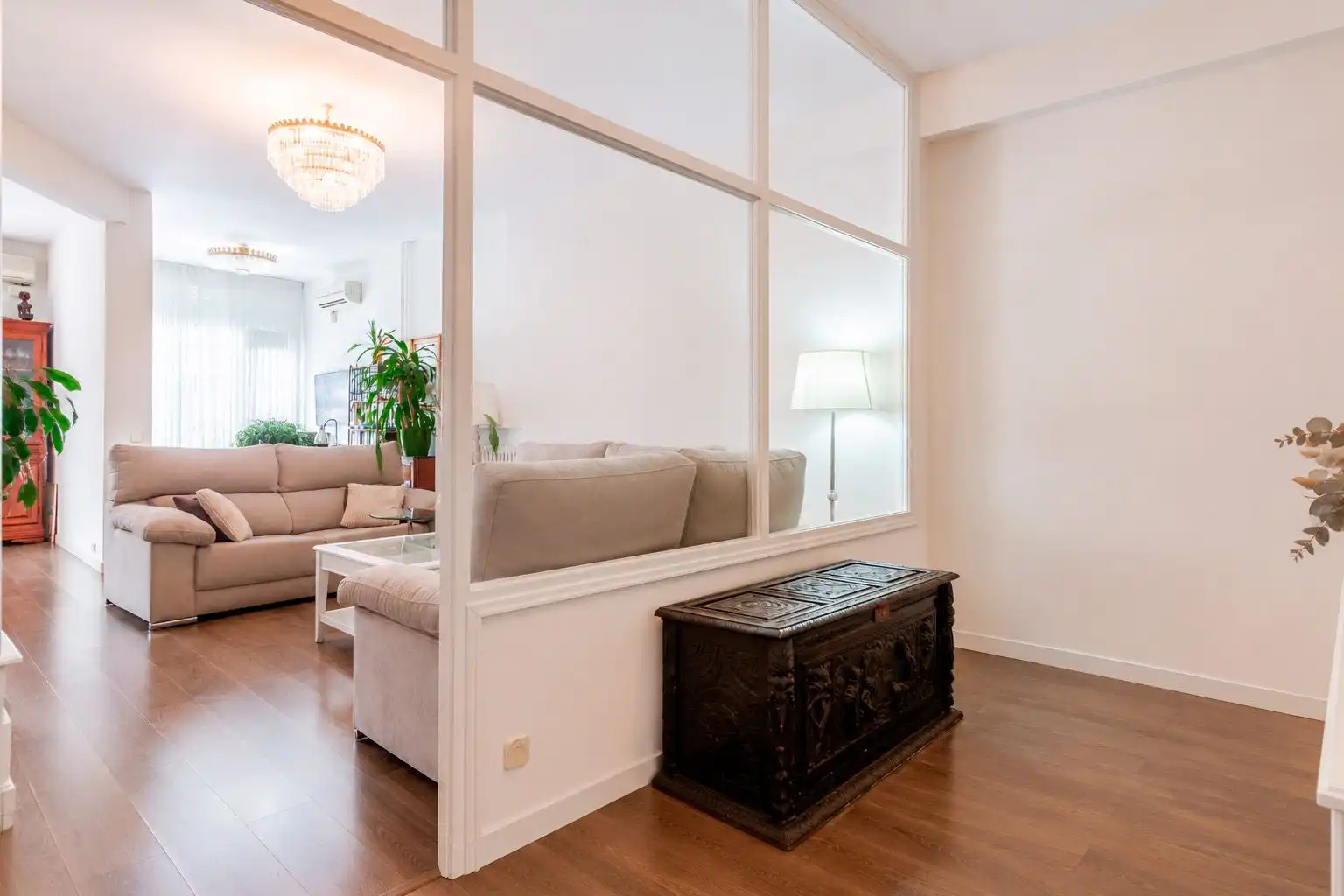 Sala d'estar de Apartament en venda en Madrid amb Calefacció