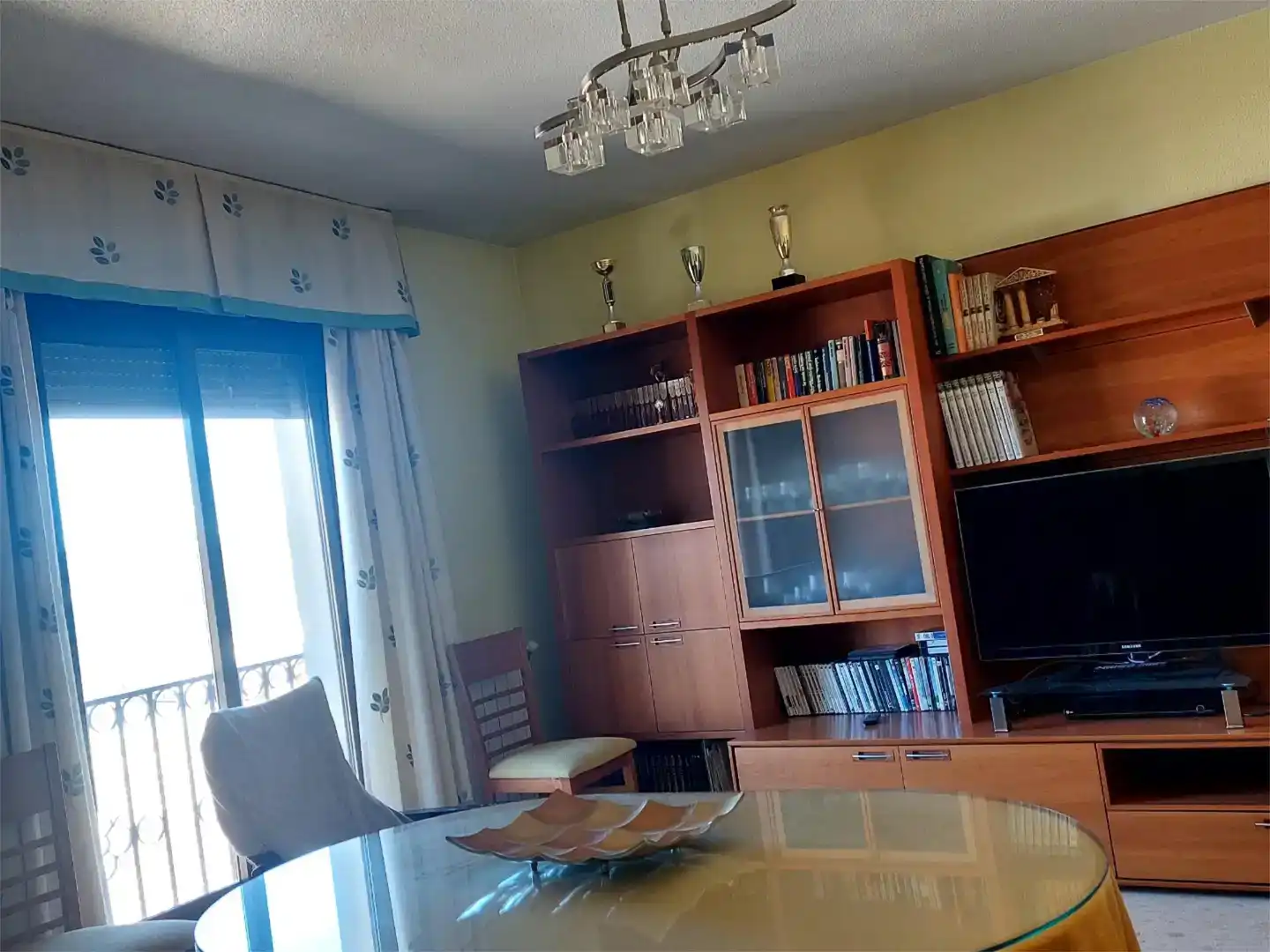 Sala d'estar de Pis en venda en Alcalá la Real amb Balcó