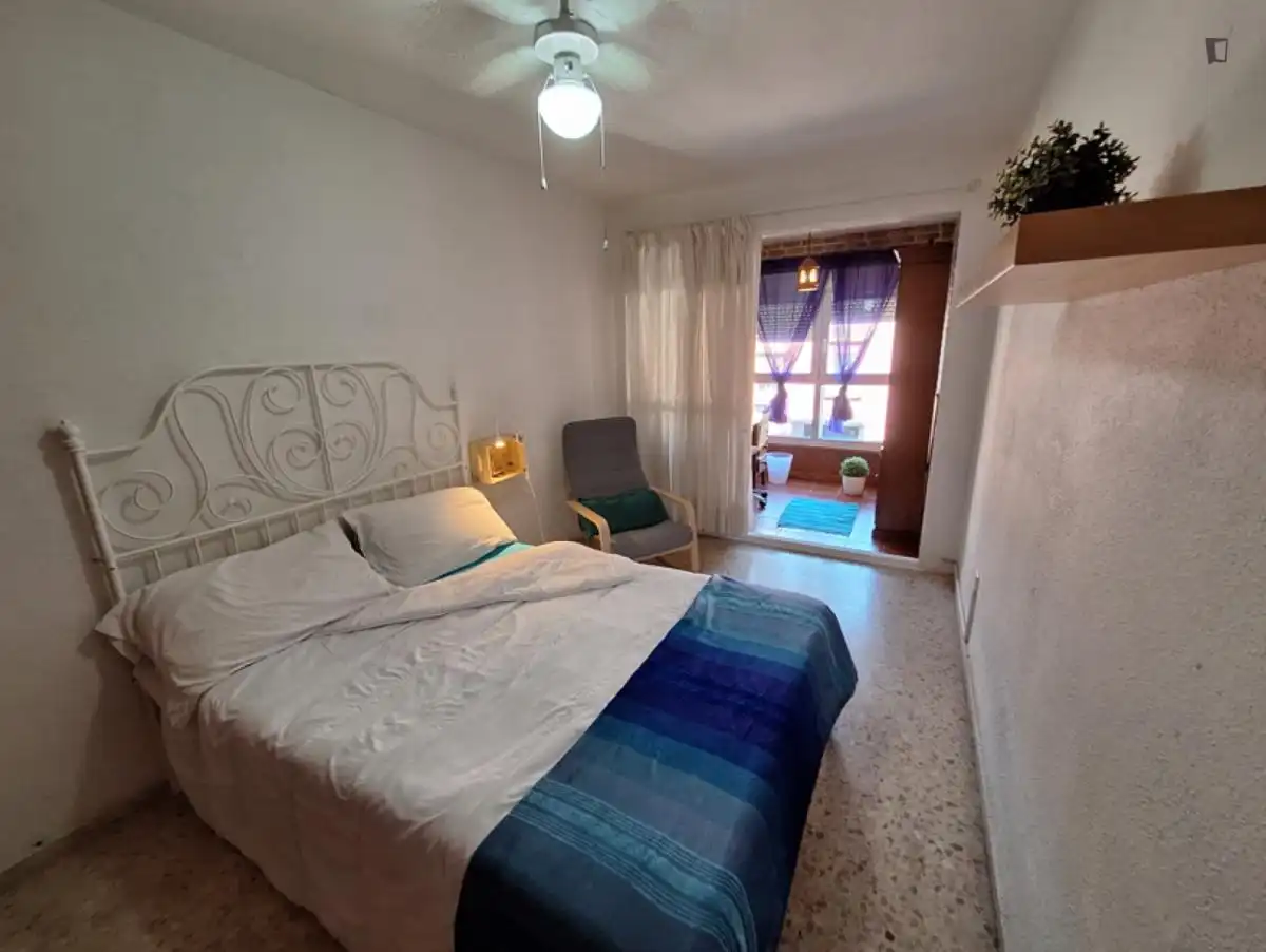 Bedroom of Apartments for share in Sevilla  with Furnished, Washing machine and Internet