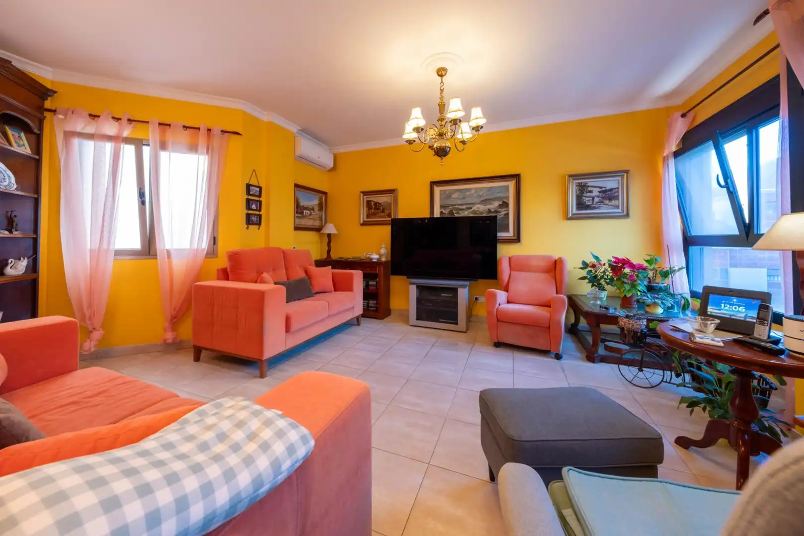 Penthouse with lift for sale in Calle Calle de los Martínez de Escobar, imagen 5