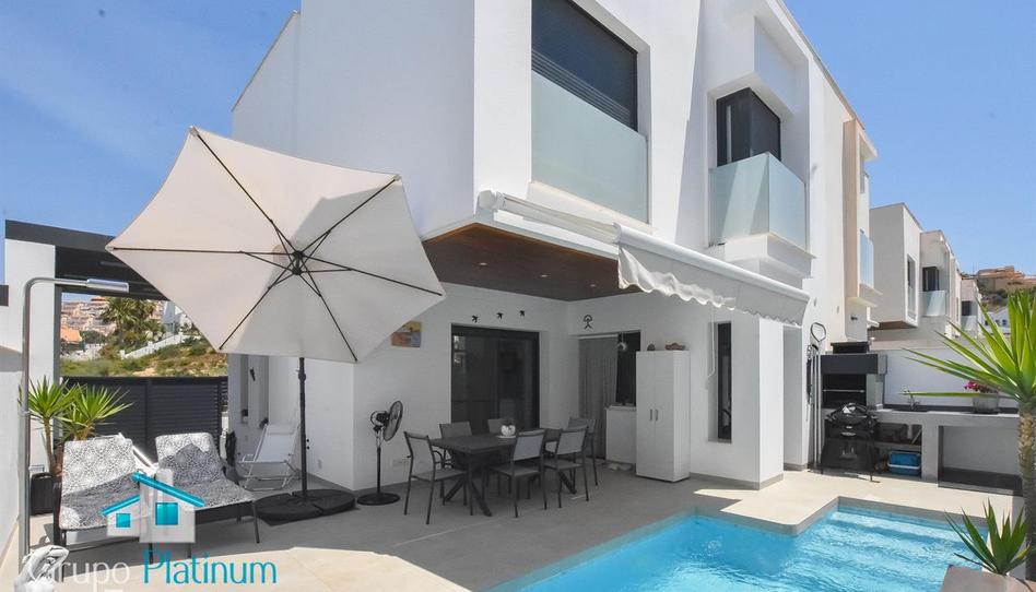 Foto 1 de Casa adosada en venda a San Juan de los Terreros, Almería