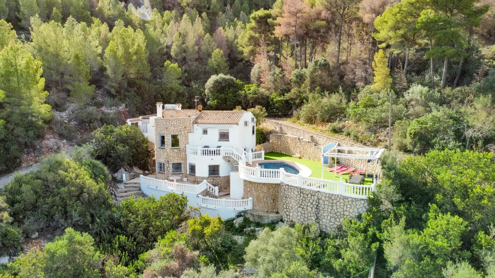 Detached house with pool for sale in Carrer de Learco, imagen 3