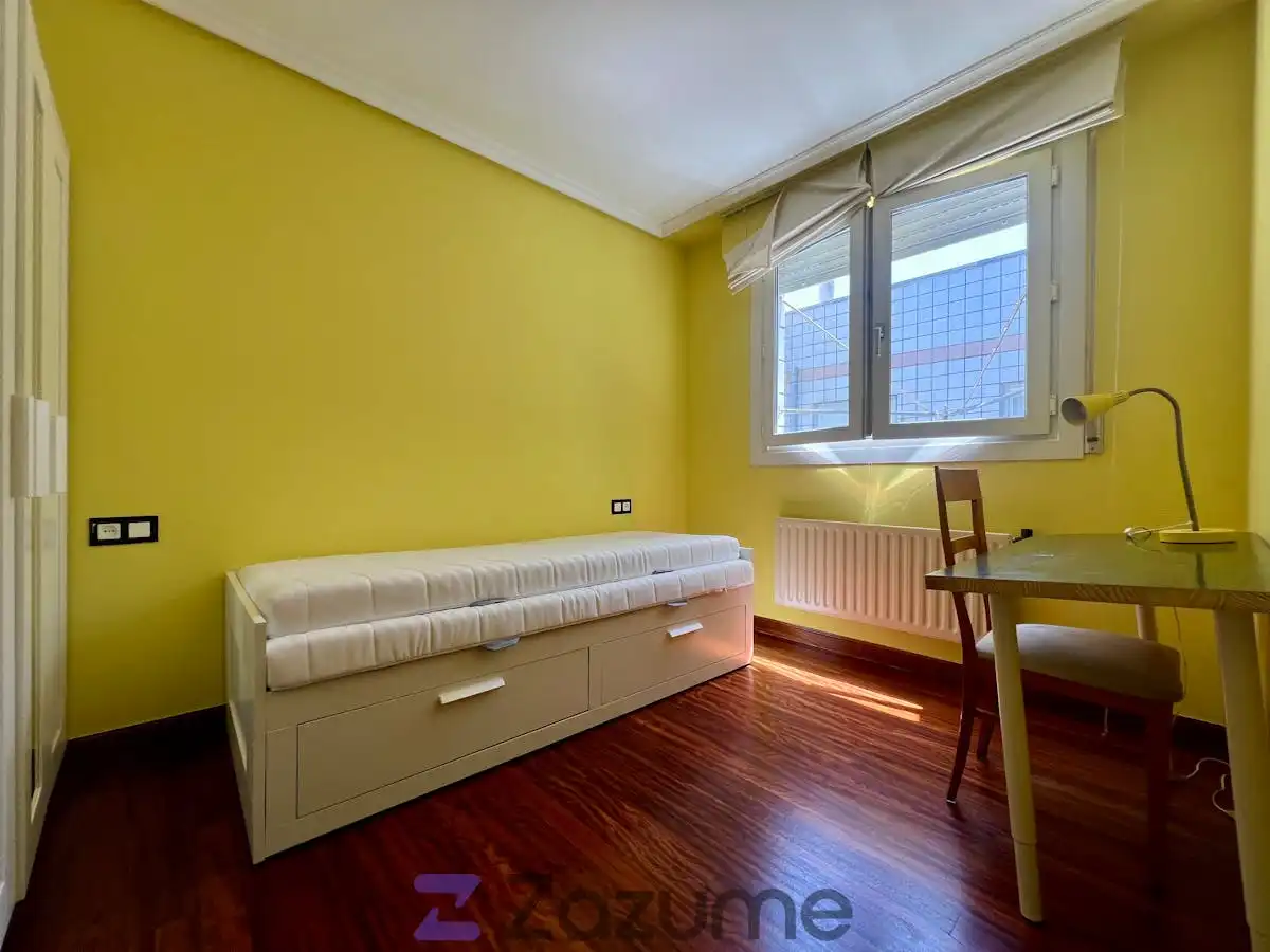 Habitación de Piso de alquiler en Bilbao  con Calefacción, Parquet y Amueblado