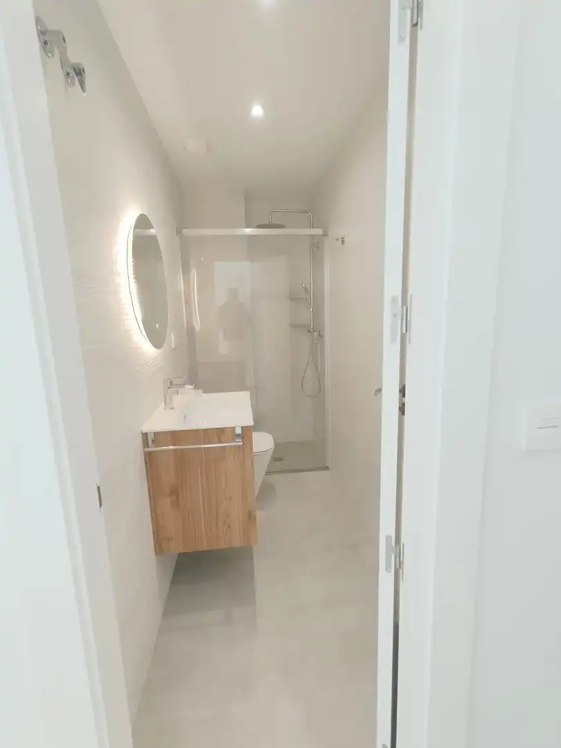 Badezimmer von Einfamilien-Reihenhaus zur Miete in Armilla mit Heizung, Balkon und Alarm