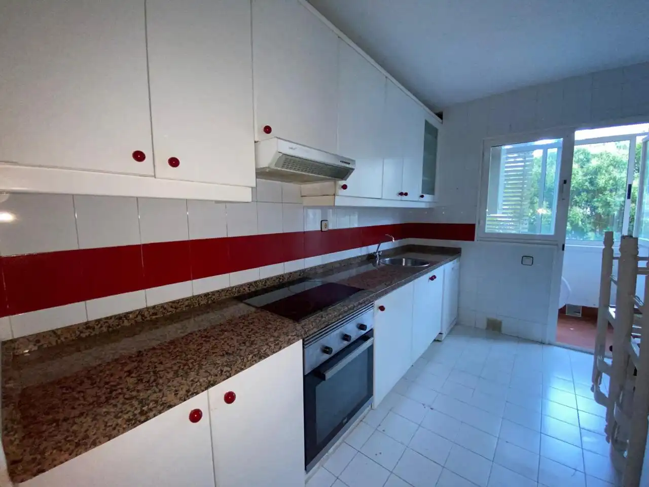 Cocina de Piso en venta en Oviedo  con Trastero