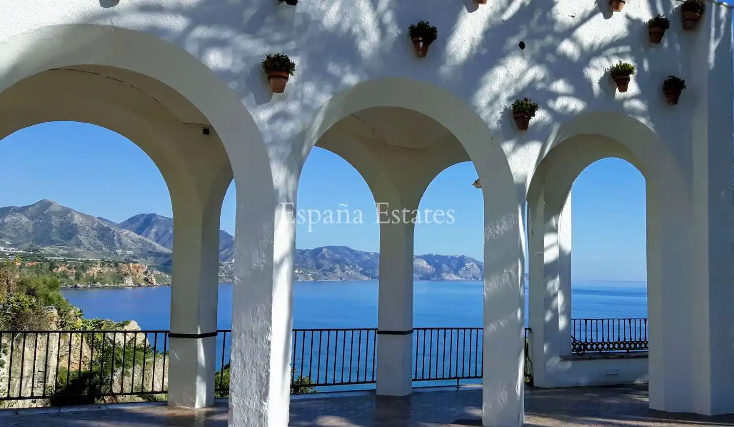Casa adosada en venta en Nerja con Aire acondicionado, Calefacción y Terraza