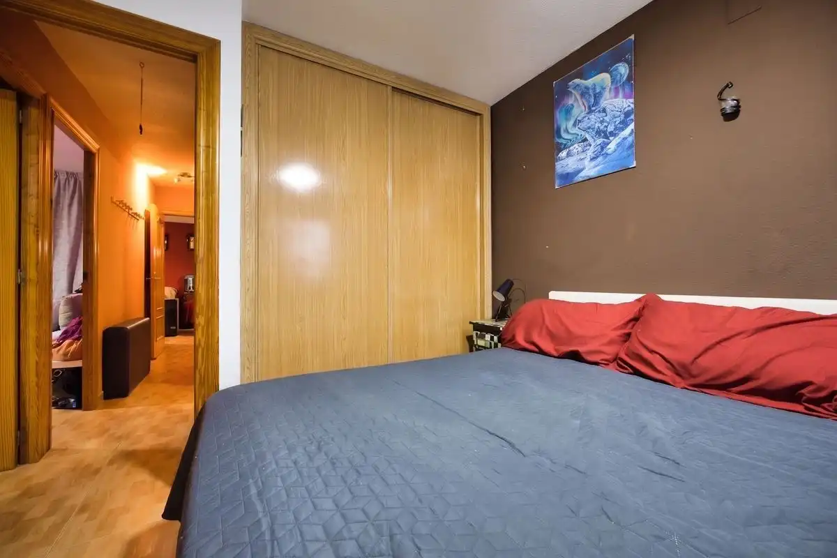 Piso con piscina en venta en C. Pintor Pedro Camacho, imagen 13