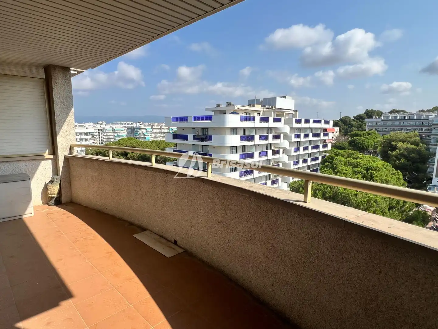 Apartment with pool for sale in Mar i Camp - Platja dels Capellans