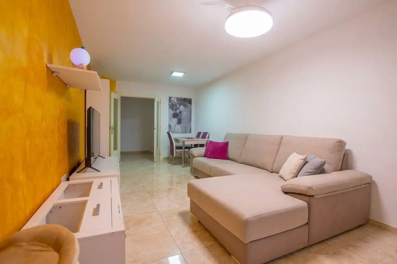 Living room of Flat for sale in Casco Antiguo