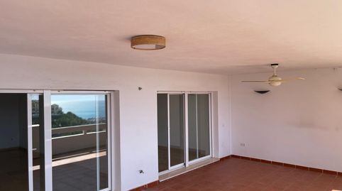 Foto 4 de Apartamento en venta en Moclinejo, Málaga