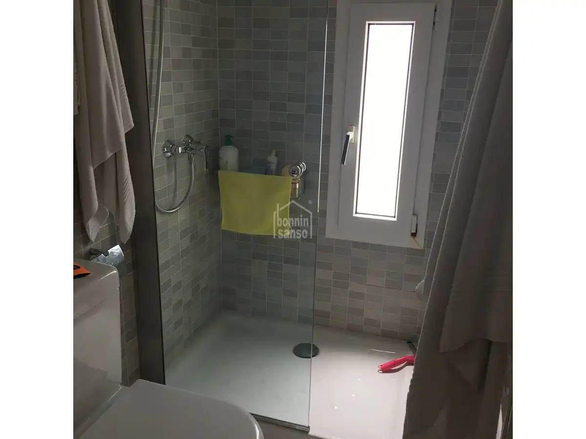 Badezimmer von Wohnungen zum Verkauf in Ciutadella de Menorca mit Heizung, Terrasse und Möbliert