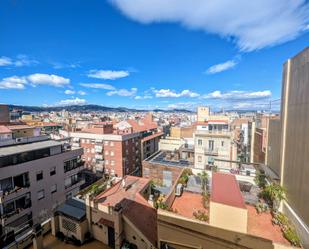 Exterior view of Attic for sale in  Barcelona Capital  with Balcony