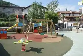 Parkplatz von Wohnung zur Miete in Leitza mit Heizung, Terrasse und Balkon