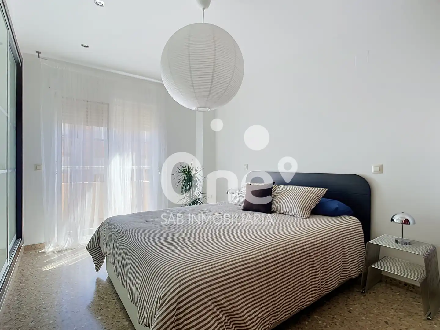 Habitación de Piso en venta en La Pobla de Vallbona con Aire acondicionado, Trastero y Horno