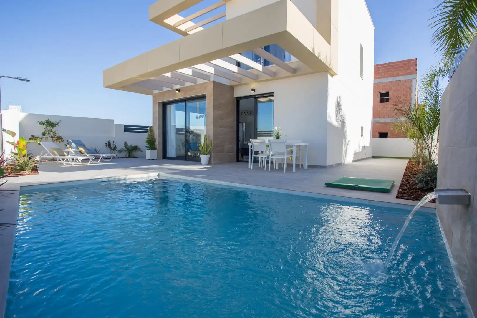 Villa con piscina in vendita a Los Montesinos
