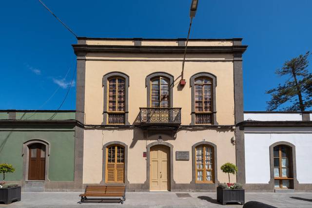 Casa-chalet en Venta en La Heredad en Arucas Casco