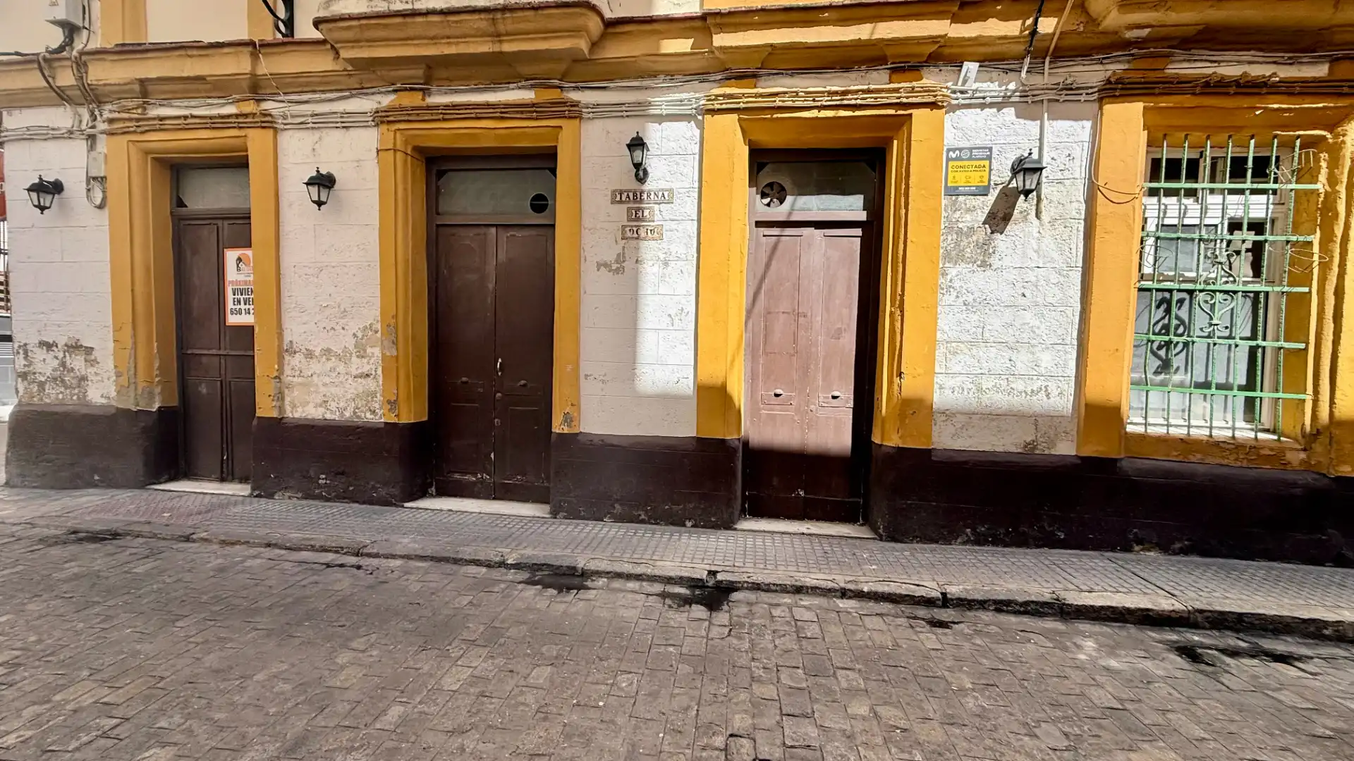 Vista exterior de Planta baja en venta en Cádiz